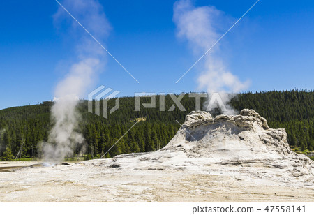 white castle gayser on the day. white castle gayser on the day. 47558141