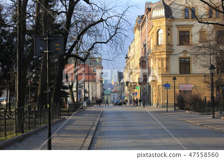 Krakow's early morning town (Krakow-Poland) 47558560