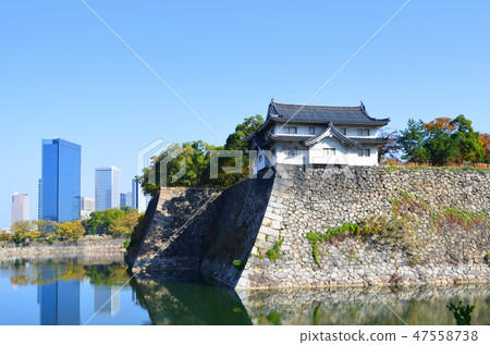 Outer moats and skyscrapers of Osaka Castle Outer moats and skyscrapers of Osaka Castle 47558738