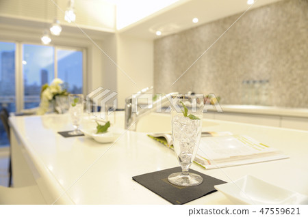 Clean kitchen Clean kitchen 47559621