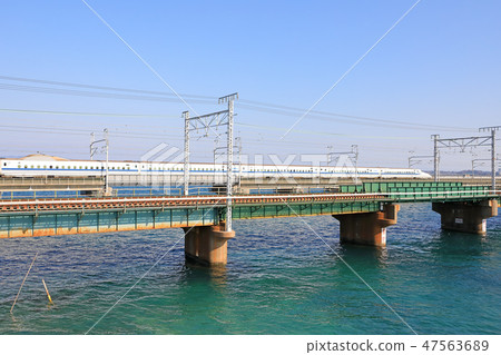 Hamanako和Shinkansen的鐵橋樑 Hamanako和Shinkansen的鐵橋樑 47563689