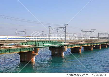 Hamanako和Shinkansen的鐵橋樑 Hamanako和Shinkansen的鐵橋樑 47563691