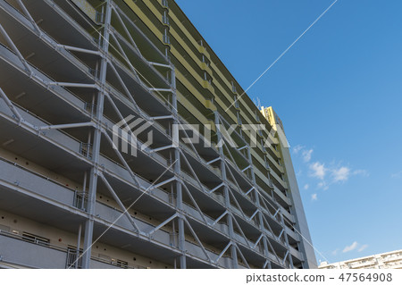 Apartment complex 47564908