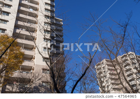 Apartment complex 47564965