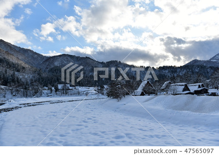 Winter Shirakawa Town 47565097