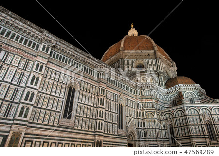 Florence Cathedral at night - Tuscany Italy  47569289
