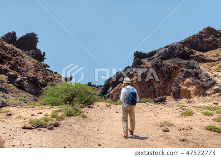 The tourist leaves on stuffed path, Hormuz Island The tourist leaves on stuffed path, Hormuz Island 47572773