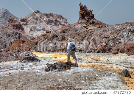 One traveler walking along the bed of Yellow River 47572780