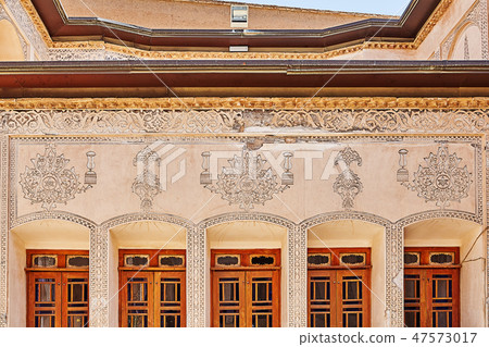 Detail of pattern on decorative stucco  47573017