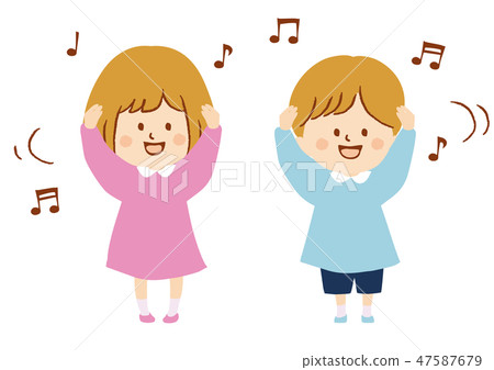 孩子們快樂地跳舞 47587679