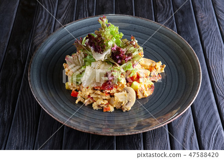 Scrambled eggs with mushrooms and romaine, Scrambled eggs with mushrooms and romaine, 47588420