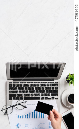  E-shopping online shopping mockup online payment 47591692