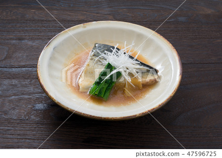 Simmered mackerel with mackerel Simmered mackerel with mackerel 47596725