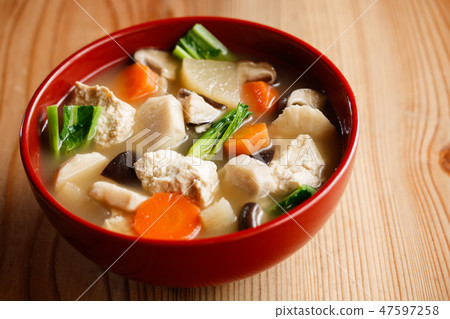 Kenchinjiru-soup 47597258
