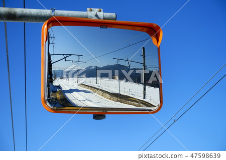 Mirror of the station home: Shinanojizaki Station Omachi-shi Mirror of the station home: Shinanojizaki Station Omachi-shi 47598639