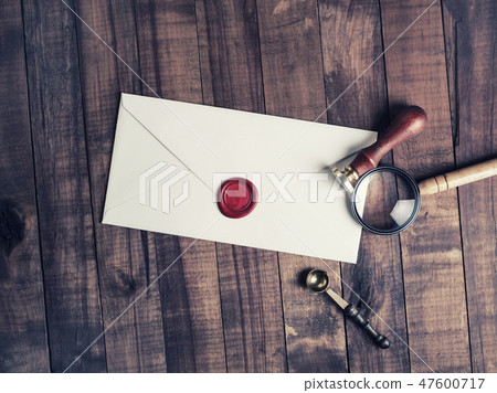 Envelope with wax seal 47600717