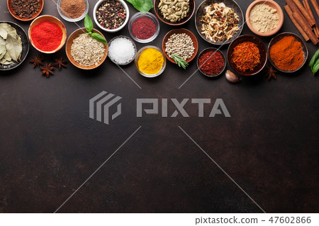 Set of various spices and herbs 47602866