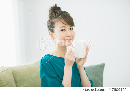 女生 女孩 女性 47609131