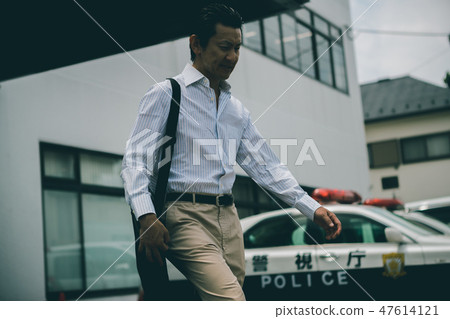 警官 警察 男人 47614121