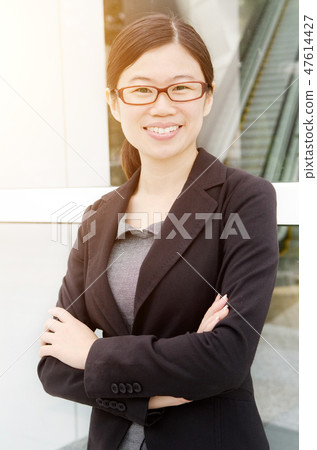 Asian executive portrait 47614427