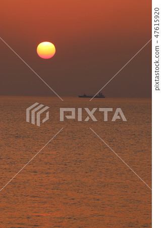 Sunset of Ise Bay 47615920
