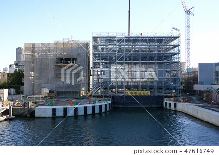Owabashi lock gate under construction Owabashi lock gate under construction 47616749