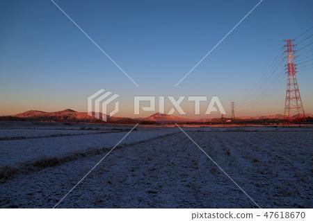 Tsukuba mountain which is shining in the morning sun 47618670