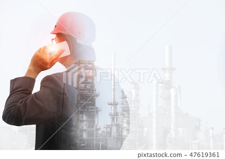 Refinery oil plant 47619361