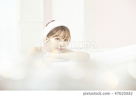 年輕女子，浴，淋浴，浴室 47620882