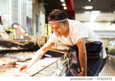 Fishman Super Clerk Fresh Fish Store Fishman Super Clerk Fresh Fish Store 47620972