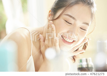 Women beauty 47621273