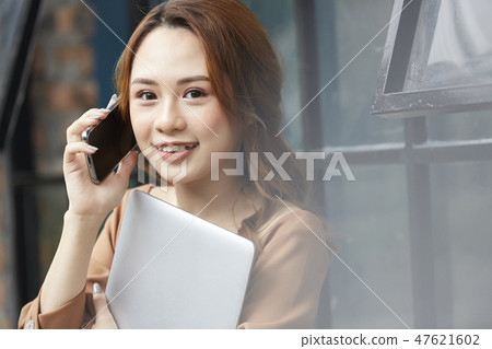 女性生活方式打個電話 女性生活方式打個電話 47621602