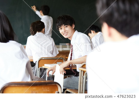 高中生學校生活課 高中生學校生活課 47623023