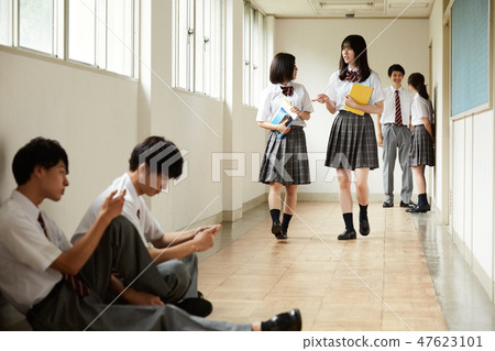 High school student school life time off - Stock Photo [47623101] - PIXTA