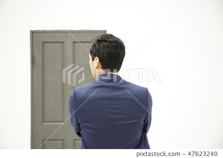 A lost businessman A lost businessman 47623240