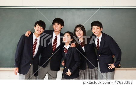 高中生的學校生活 47623392