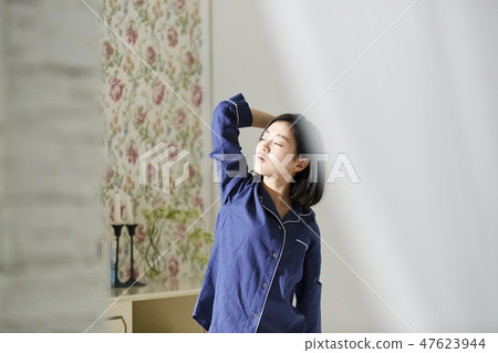 醒來的女人 47623944