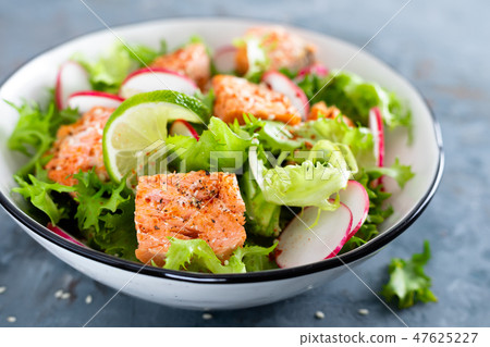 Healthy lunch salad with baked salmon fish Healthy lunch salad with baked salmon fish 47625227