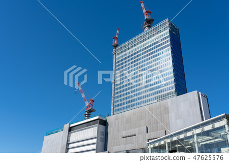 正在建設中的車站 47625576