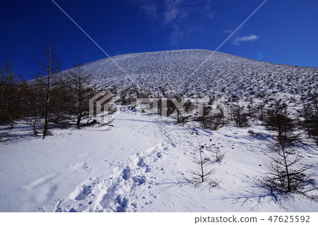 Mt. Kakehashi 2 from Shibano river 47625592