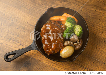 漢堡牛排美味的漢堡牛排 47625897