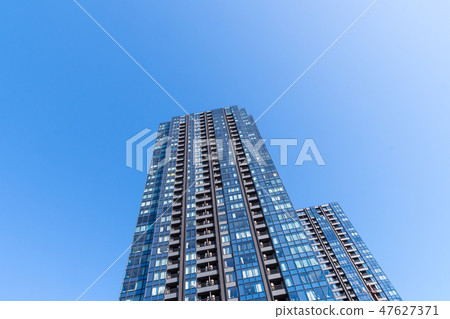 office building  47627371