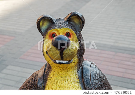Bear sculpture Bear sculpture 47629091