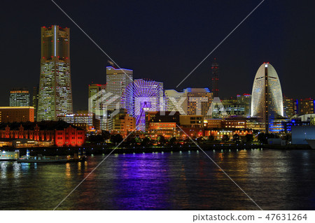 Yokohama port night view 47631264