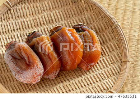 Yamanashi prefecture wilted persimmon (dried persimmon) 47633531
