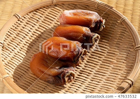Yamanashi prefecture wilted persimmon (dried persimmon) 47633532
