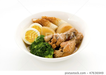 燉雞肉和蘿蔔 47636949