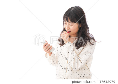 A young woman who caught a cold · Influenza image 47638979