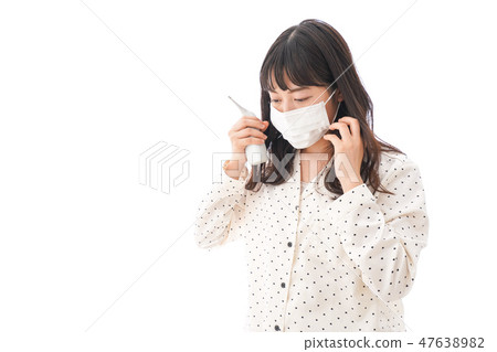 A young woman who caught a cold · Influenza image 47638982