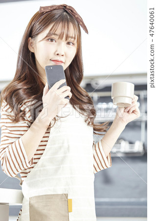 廚房，家庭主婦，年輕女子 47640061